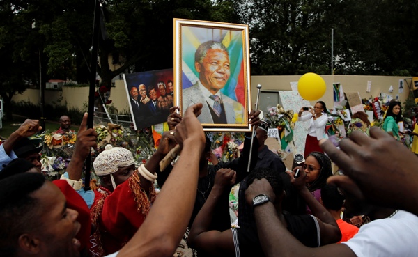 MANDELA-SANTUARIO