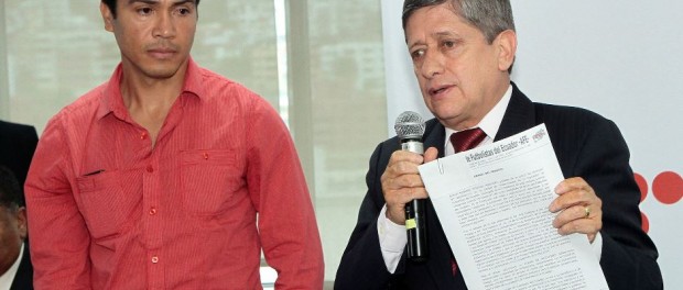 Edwin Tenorio- Carlos Marx