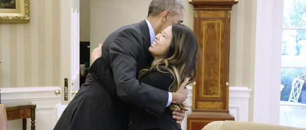 Nina Pham y Obama