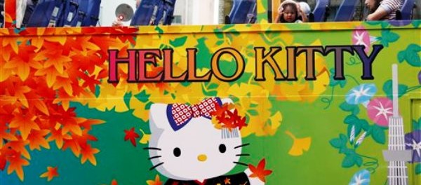Hello Kitty bus