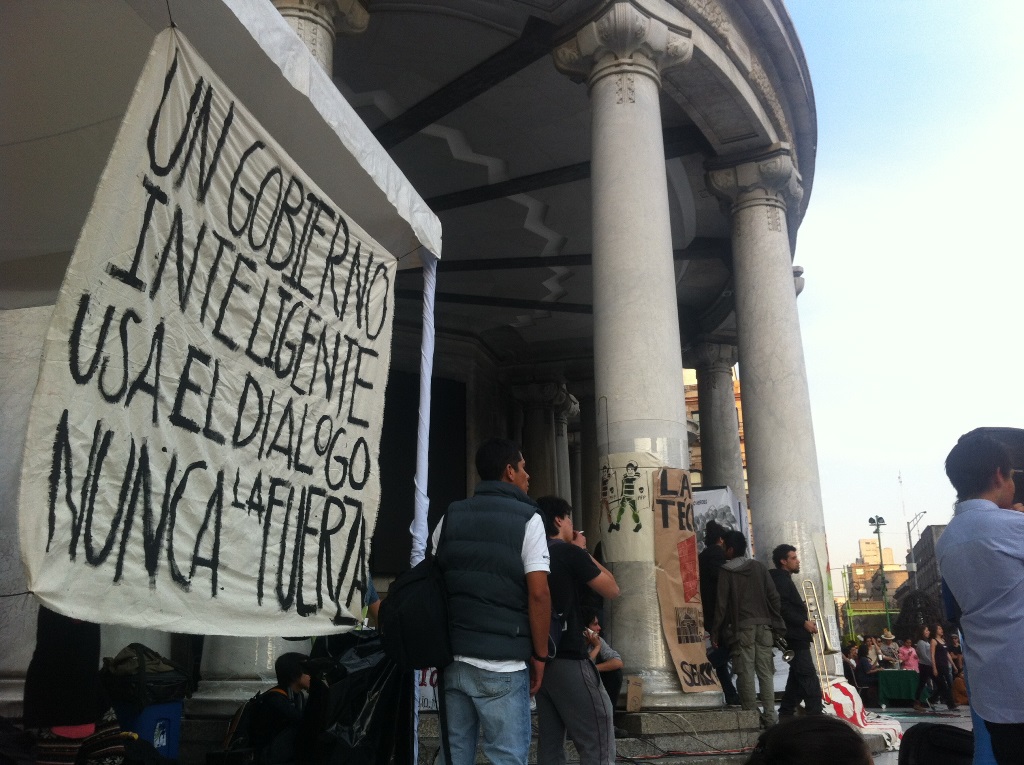 Ayotzinapa – Palacio de Bellas Artes – México DF