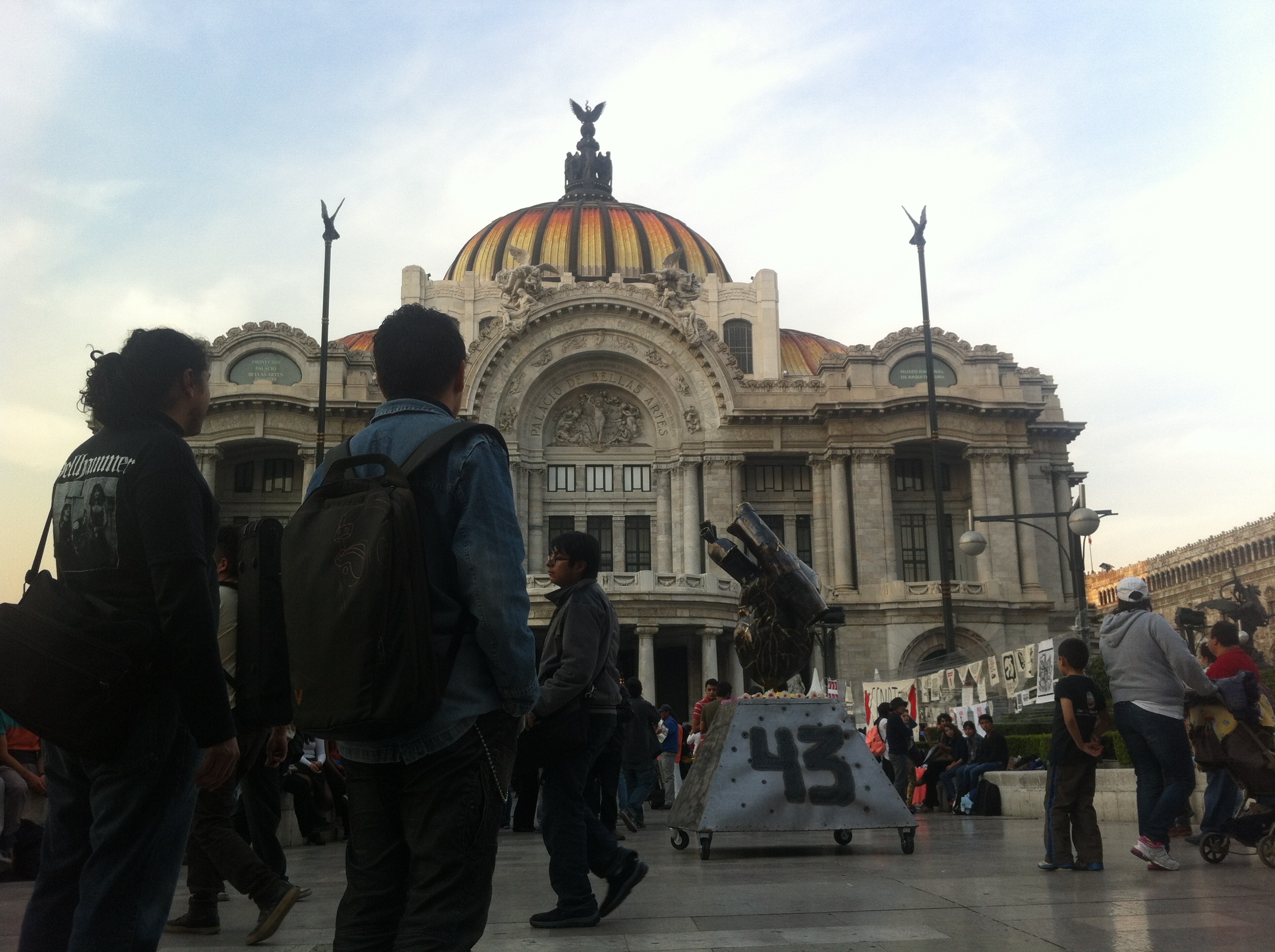 Ayotzinapa – Palacio de Bellas Artes – México DF