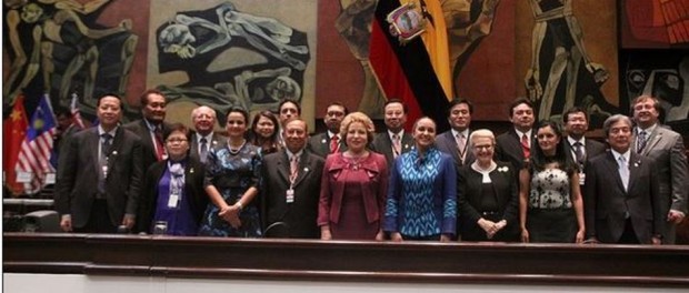Asamblea inauguración Foro Pacífico