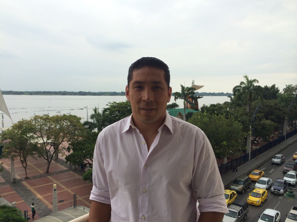 Nuestro presentador Carlos Morán, hoy, en Hashtag La República EC