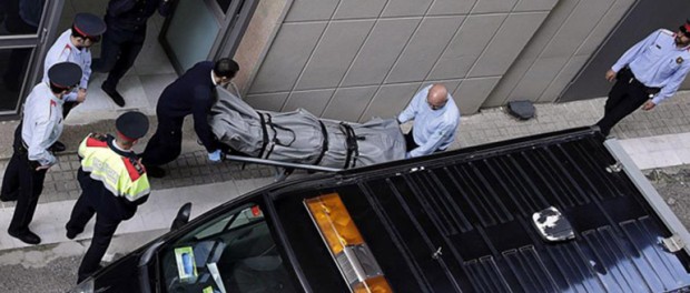 UN PROFESOR MUERTO ALCANZADO POR UNA BALLESTA DISPARADA POR ALUMNO, Y VARIOS HERIDOS