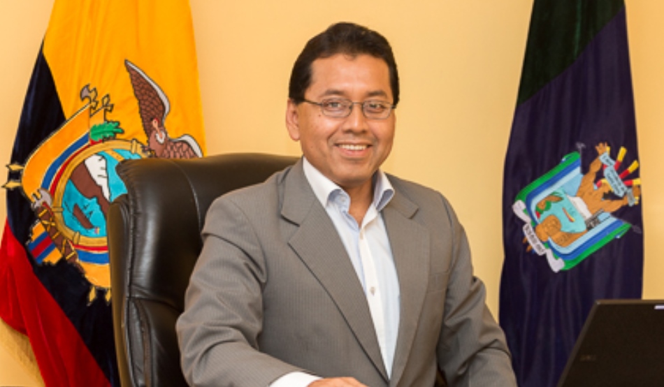 Gobernador de Santa Elena, César Palacios, renuncia al 