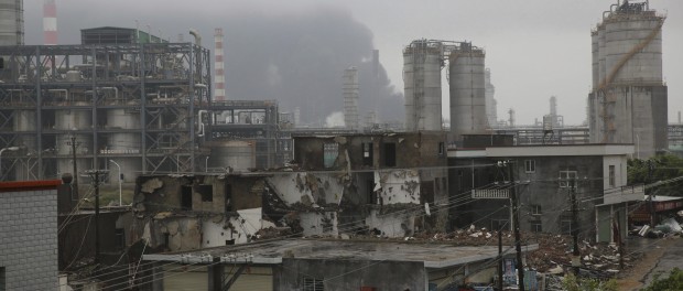 6 HERIDOS TRAS LA EXPLOSIÓN E INCENDIO DE UNA FÁBRICA QUÍMICA EN CHINA