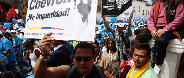 MARCHA DEL DÍA DEL TRABAJO EN QUITO
