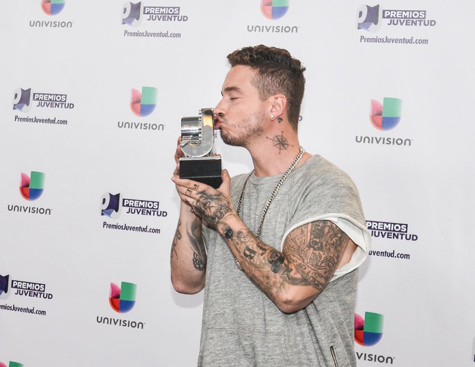 PREMIOS JUVENTUD 2015