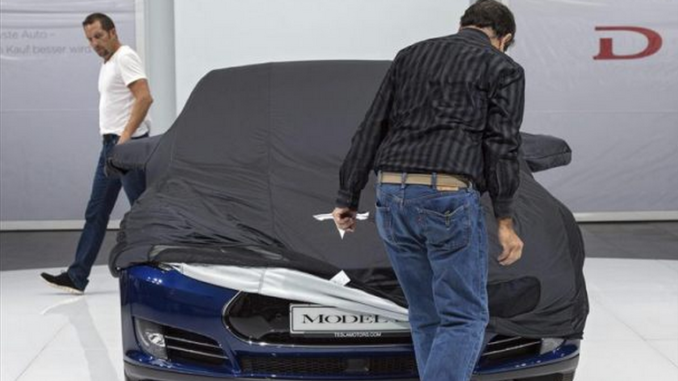 Tesla lanzará mañana el Modelo X, su todocaminos eléctrico de lujo