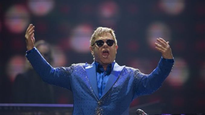 Elton John azul