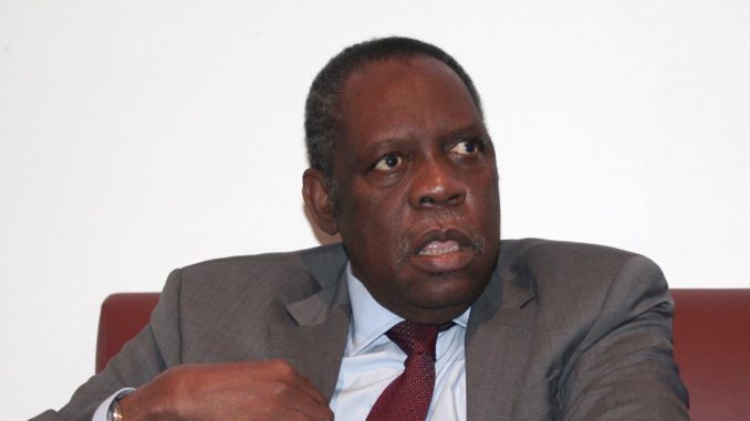 HAYATOU PRESIDIRÁ LA FIFA MIENTRAS DURA LA SUSPENSIÓN DE BLATTER