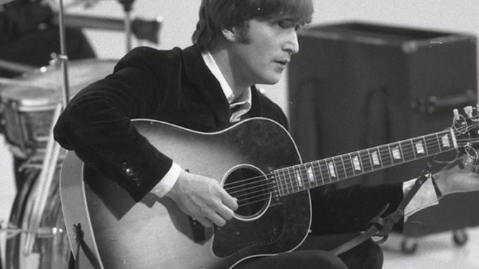 Lennon guitarra acústica