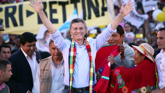 Opositor Macri cierra con tono ganador su campaña presidencial en Argentina
