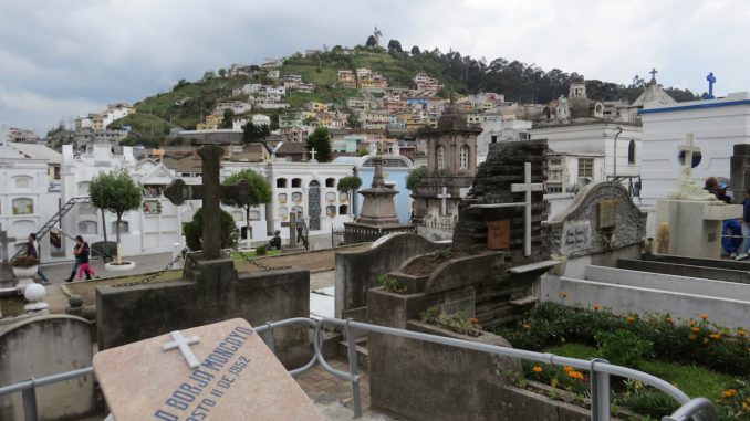 Fotoreportaje El Cementerio De San Diego En El Dia De Los