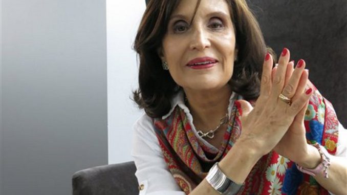 Angeles Mastretta FIL