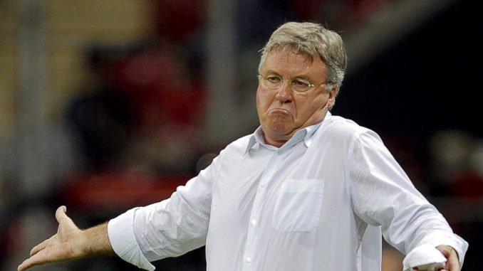 GUUS HIDDINK, EL FAVORITO DE LAS CASAS DE APUESTAS PARA SUSTITUIR A MOURINHO
