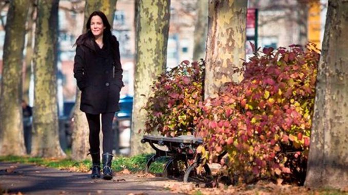 Mary Louise Parker