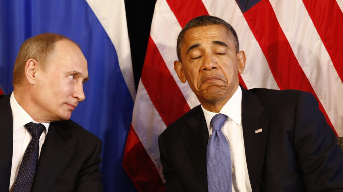 Image: File photo of U.S. President Obama meeting with Russian President Putin in Los Cabos