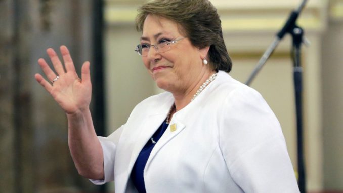 BACHELET ENCUESTA