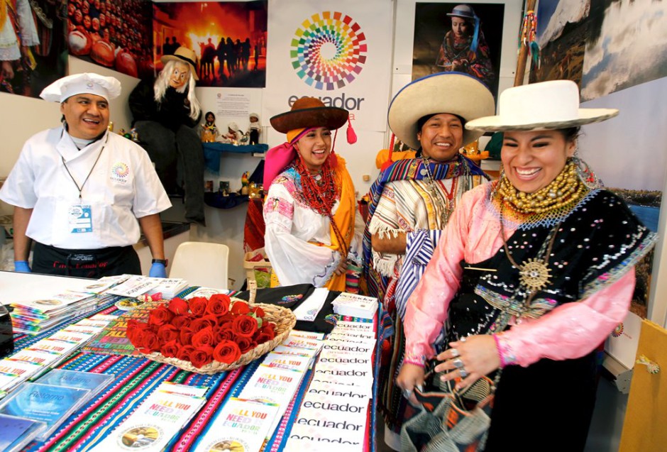 MADRID ABRAZA POR NAVIDAD A TODAS LAS CULTURAS