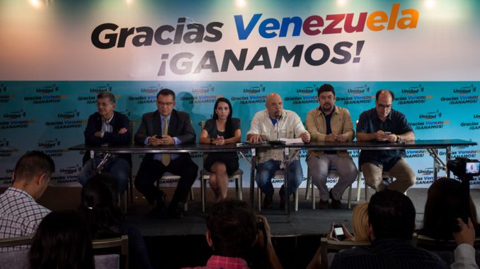 LA MUD INSISTE EN QUE ACTAS DAN 112 DIPUTADOS DEFINITIVOS A LA OPOSICIÓN