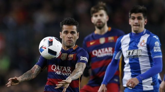Daniel Alves, Gerard Moreno