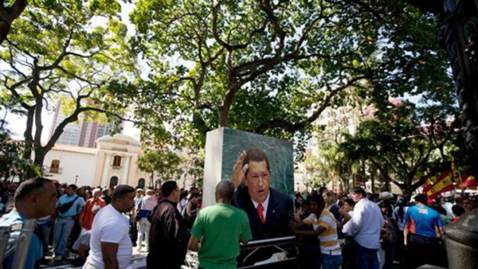 Chavez retiran su retrato