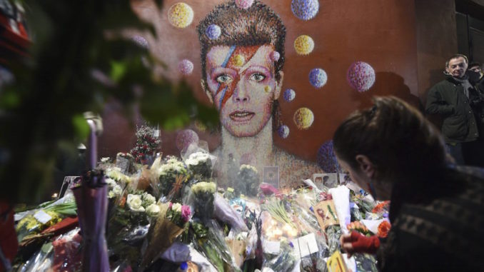 MUERE A LOS 69 AÑOS EL LEGENDARIO MÚSICO BRITÁNICO DAVID BOWIE