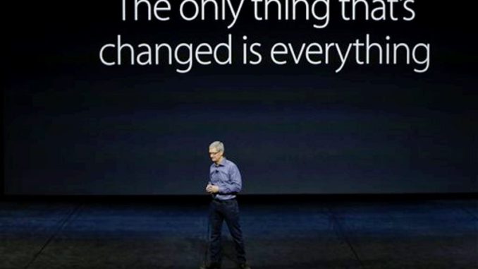 Apple director hablando