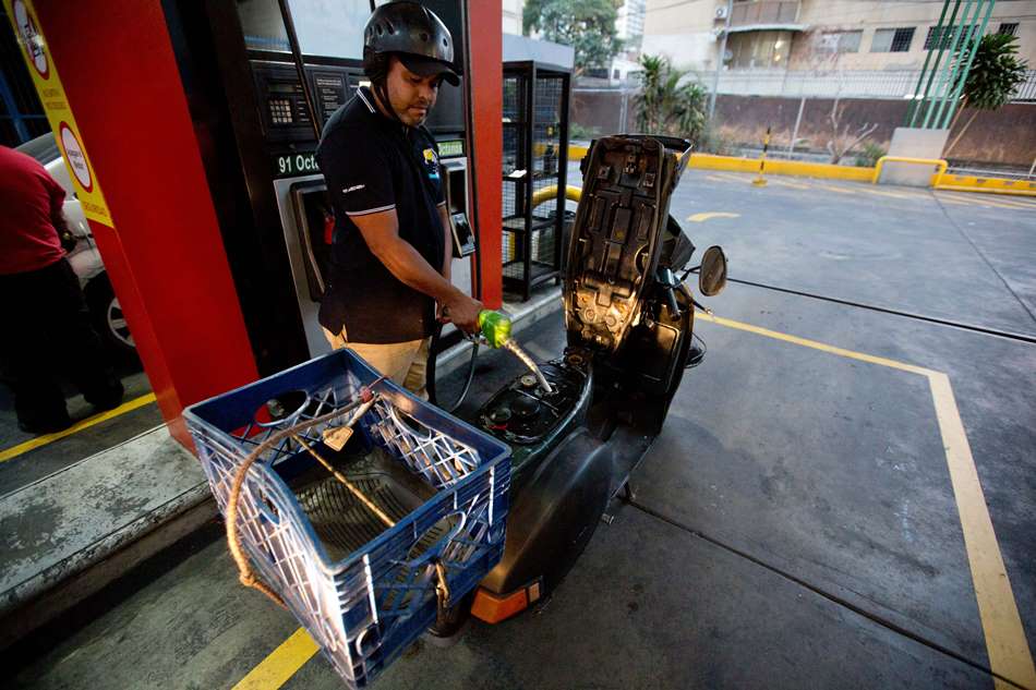 VENEZUELA-GASOLINA