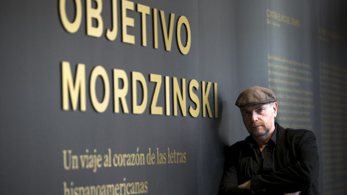 MORDZINSKI DESTACA CON MÁS DE 200 RETRATOS EL PESO DEL ESPAÑOL EN EL MUNDO