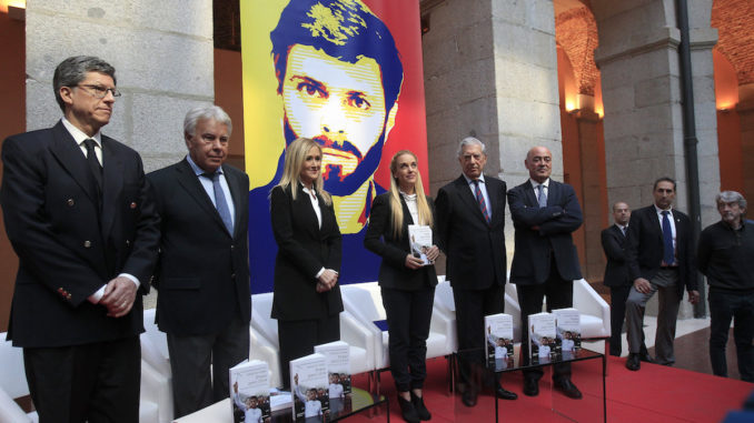 PRESENTACIÓN DEL LIBRO ''PRESO PERO LIBRE'' DE LEOPOLDO LÓPEZ