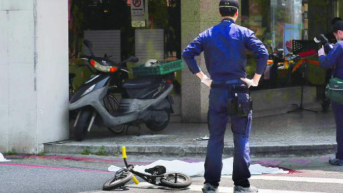 Niña de tres años decapitada en la calle cerca de su madre en Taiwán TodoVídeosImágenesNoticiasMapsMásHerramientas de búsqueda SafeSearch