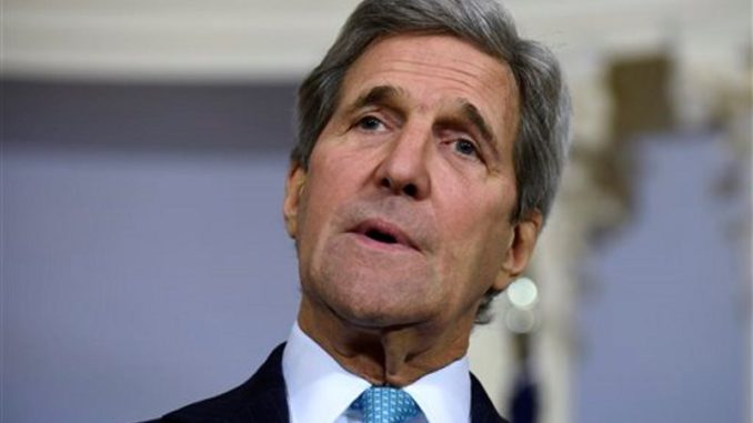 John Kerry corbata azul