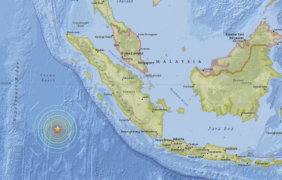 UN SEÍSMO DE 7,9 GRADOS SACUDE EL MAR AL SUR DE SUMATRA