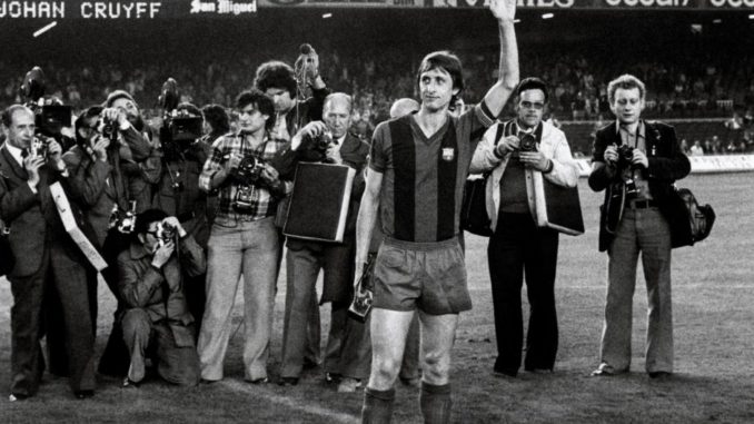 JOHAN CRUYFF FALLECE EN BARCELONA A LOS 68 AÑOS VÍCTIMA DEL CÁNCER