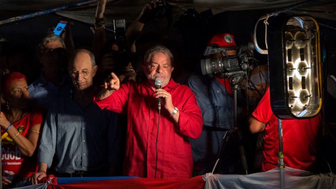 Manifestación en favor del Gobierno brasileño