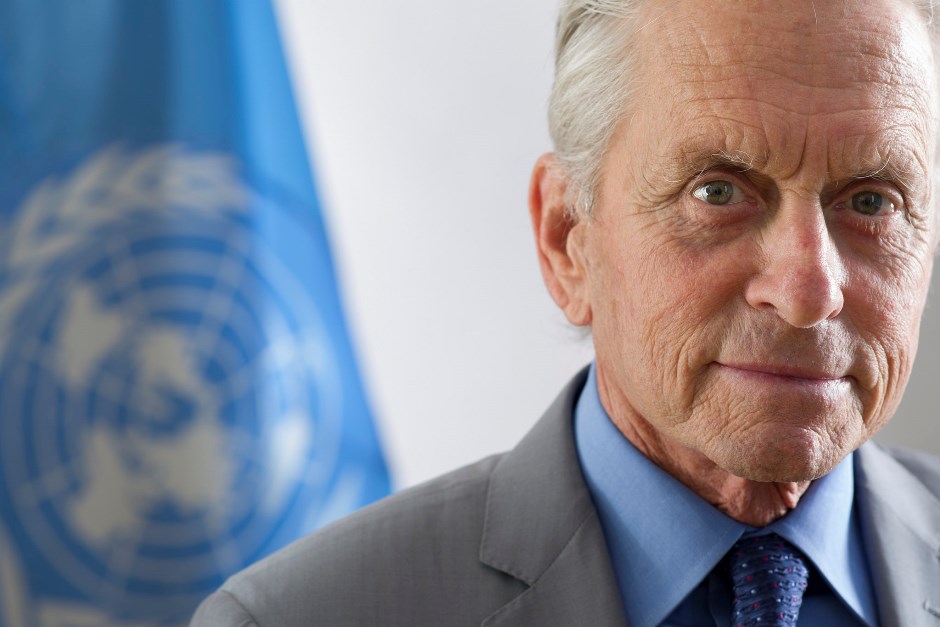 Michael Douglas critica a EEUU por distanciarse de la ONU