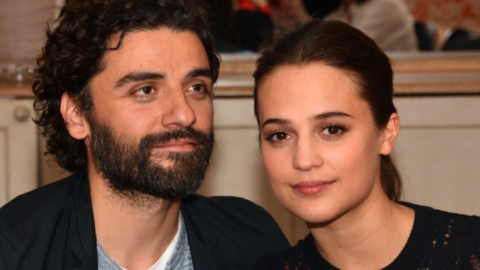 oscar isaac y alicia vikander