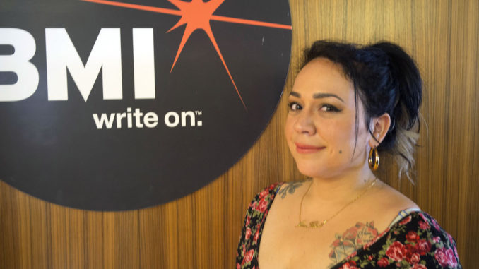 Carla Morrison: "El amor es lo que nos despierta todos los días"