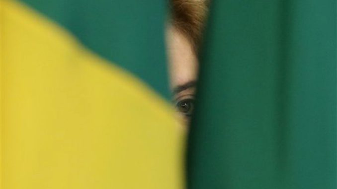 Dilma escondida