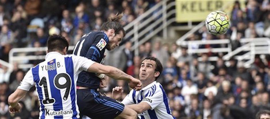 Gareth Bale, Yuri Berchiche, Mikel Gonzalez