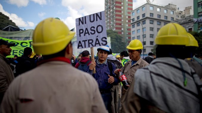 ARGENTINA-DESPIDOS PROTESTAS