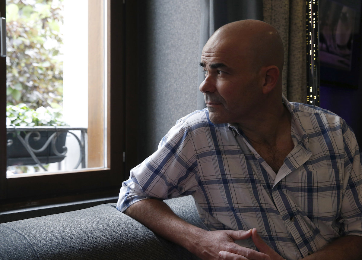SACHERI: MI CASA SON LOS LIBROS Y EL CINE ES UNA CASA A LA QUE VOY DE VISITA