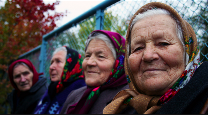 "Las Babushkas de Chernóbil", la dignidad por encima de la razón