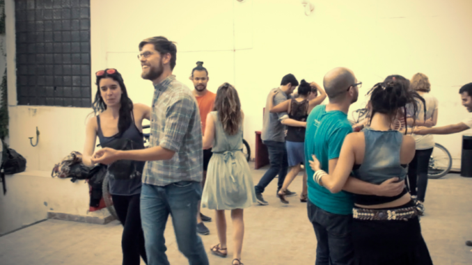 El Swing, el baile de los años 30 que se impone en Santiago de Chile