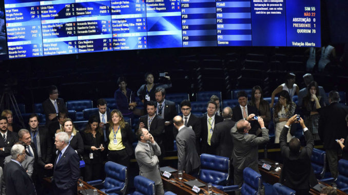 ROUSSEFF, SUSPENDIDA EN LA PRESIDENCIA TRAS LA APROBACIÓN DEL JUICIO POLÍTICO