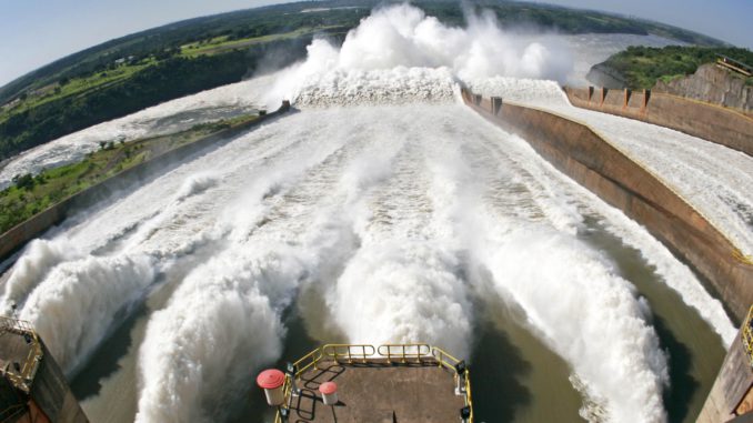 Calhas do vertedouro da Usina de Itaipu - 16.02.07