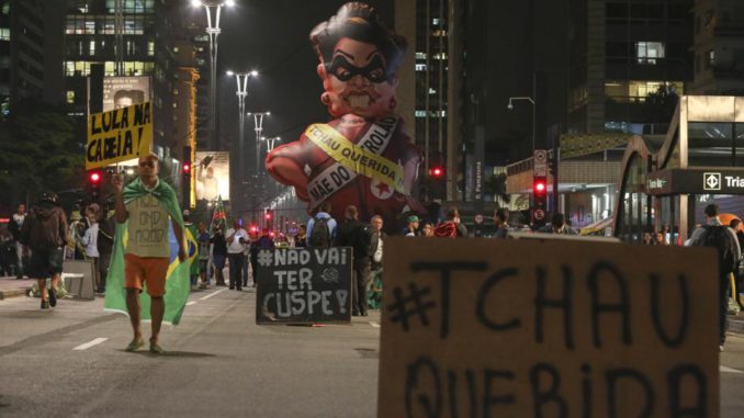 Manifestación en Sao Paulo en contra de la presidenta Dilma Rousseff
